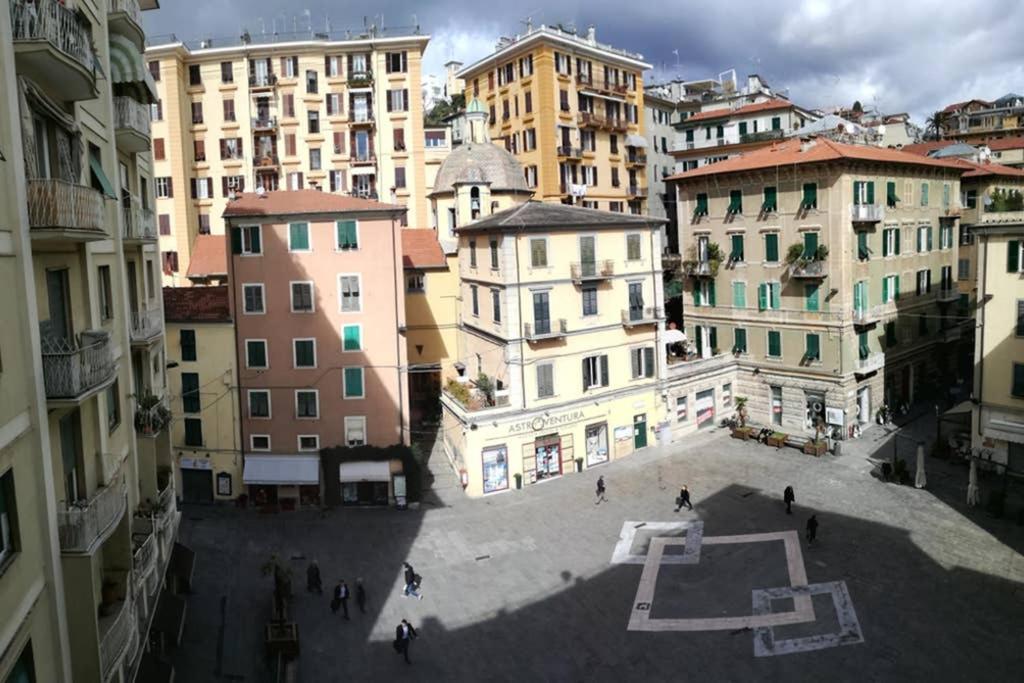 Casa Retro. Historic Center - La Spezia Apartment Exterior photo